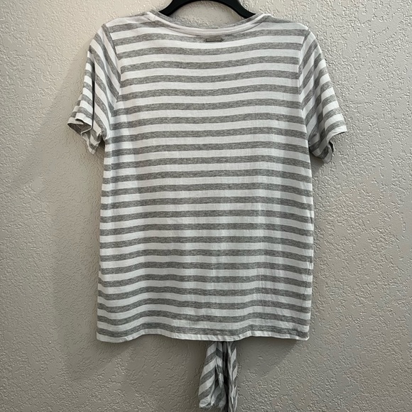 MICHAEL KORS Gray White Stripe  Front tie Tops Casual Shirt Large - Picture 4 of 8